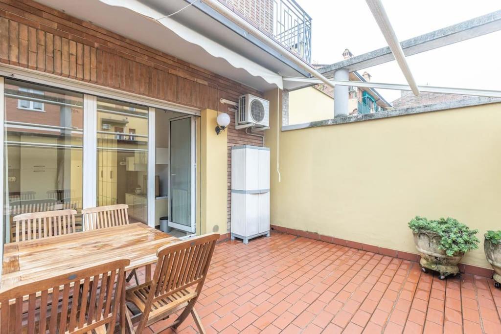 Tiarini 14 Apartment Bologna Exterior foto
