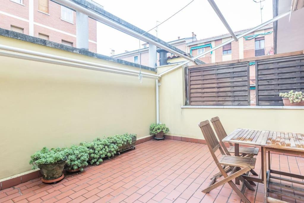 Tiarini 14 Apartment Bologna Exterior foto